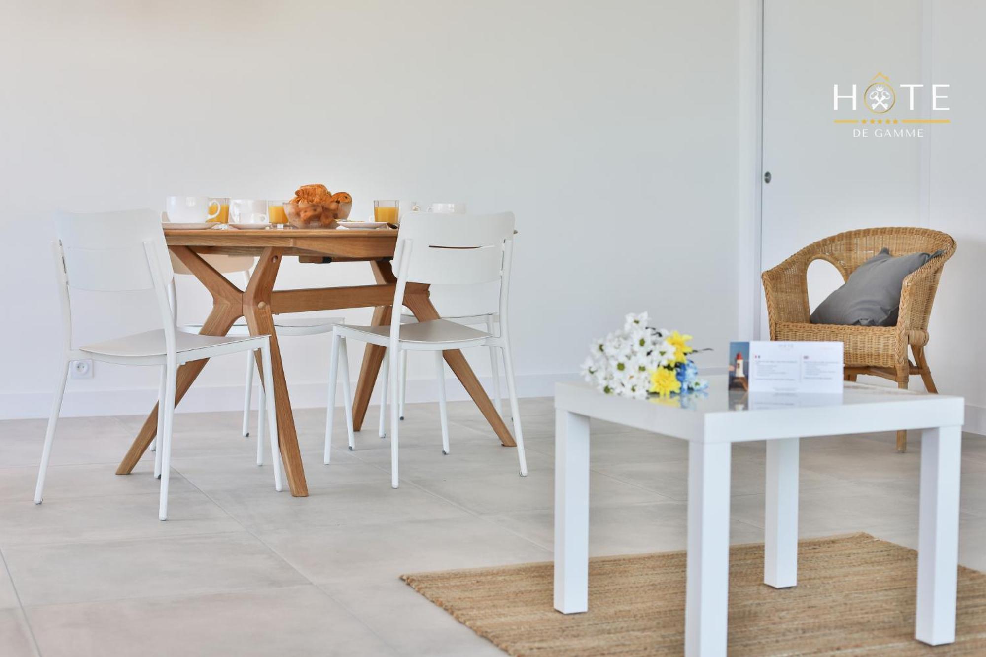 Appartement De Caractere, Superbe Vue Mer 280° La Chaume Ngoại thất bức ảnh