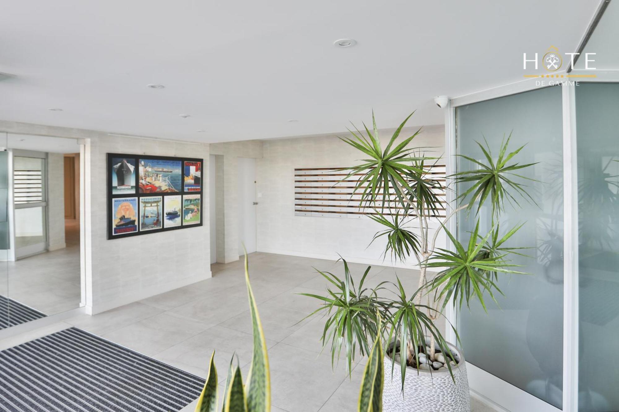 Appartement De Caractere, Superbe Vue Mer 280° La Chaume Ngoại thất bức ảnh